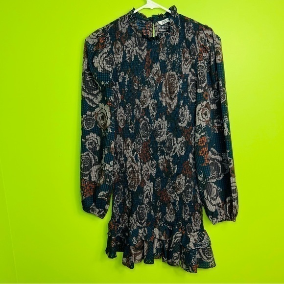 ZARA Mock Neck Floral Smocked Ruffle Hem Mini Dress size XS great condit… - Picture 3 of 6